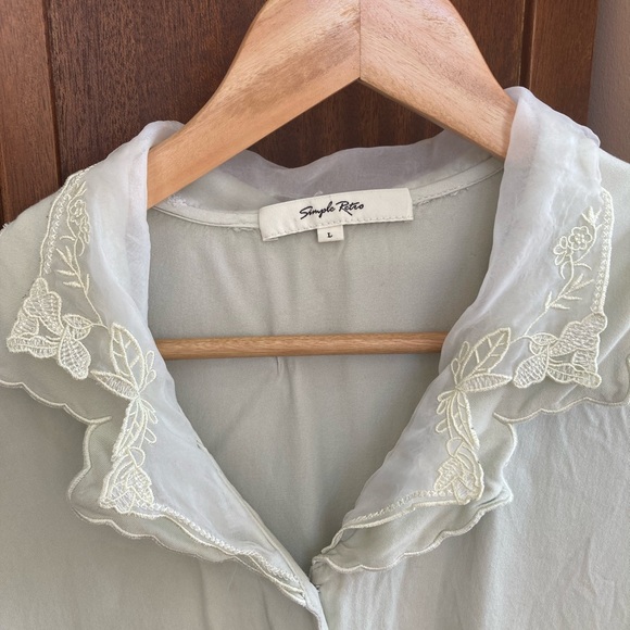 Simple Retro blouse - Picture 3 of 4